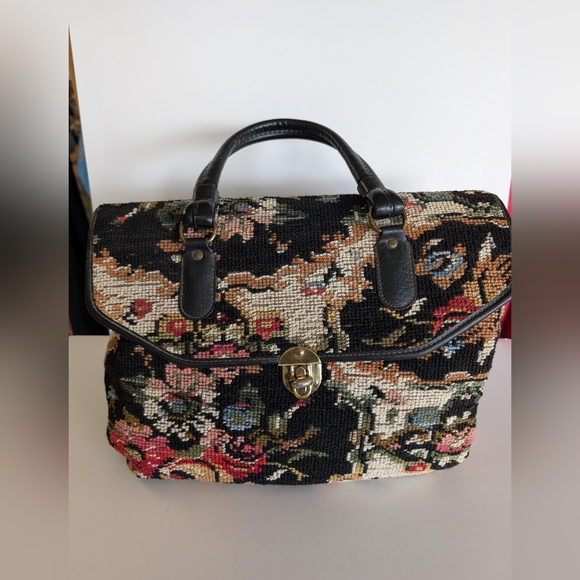 Vintage Handbags - Vintage Handbag Carpet Fabric Black Floral Mint Condition